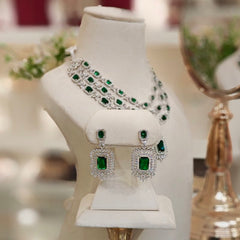 Sumeedha pendent set green