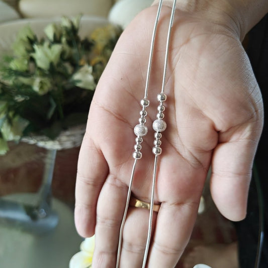 Neeru silver oxidised payal