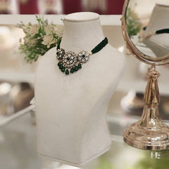 Arina Moissanite Green Choker Set