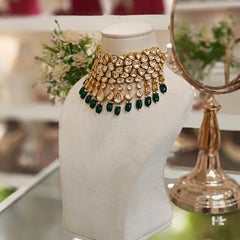 Pallavi kundan choker set