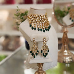 Pallavi kundan choker set