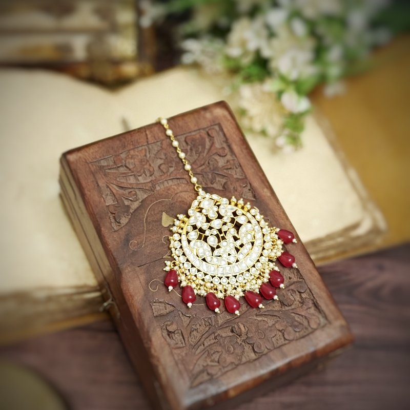 Jaanki paachi kundan tikka