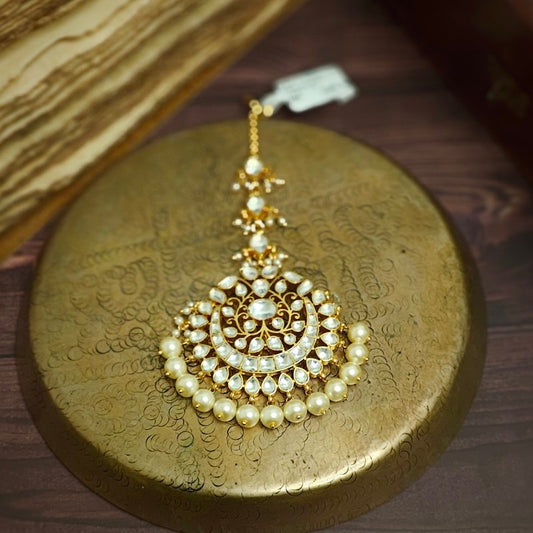 Sabya paachi kundan maangtikka