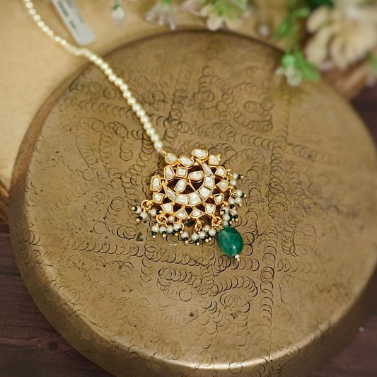 Saana paachi kundan tikka