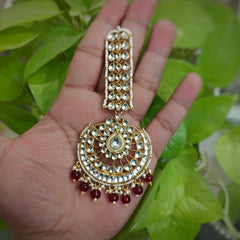 Falguni paachi kundan maangtikkaa