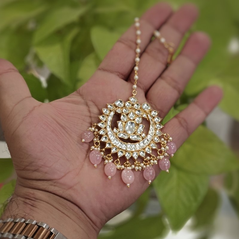 Jaipriya paachi kundan tikka