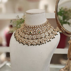 Pratiksha Polki Neckline Set (Green)