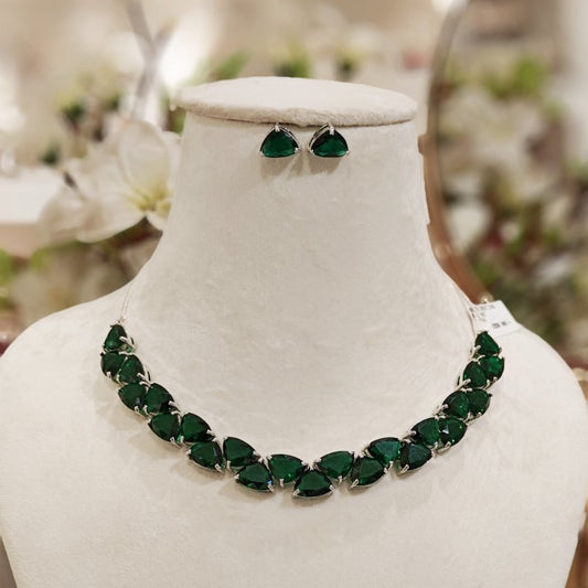 Amera Emerald green necklace set