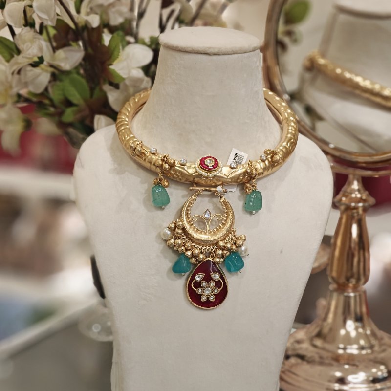 Nargis hansali heritage necklace