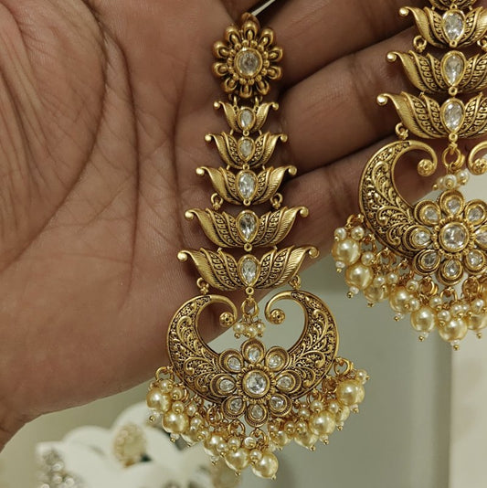 Chelisa heritage earrings (Golden, Off White)