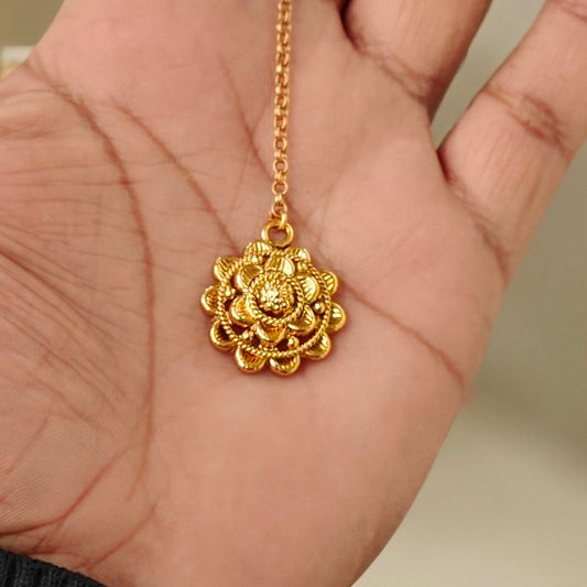 Esha Golden Tikka