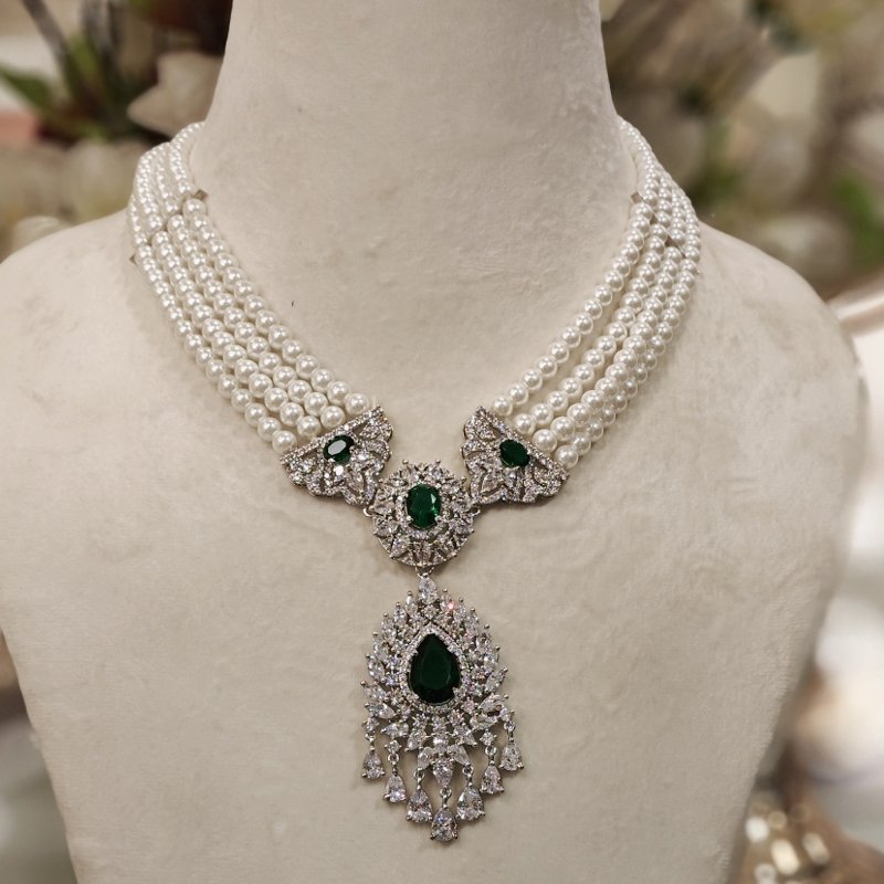 Revah Pendent Set (Ruby Red)