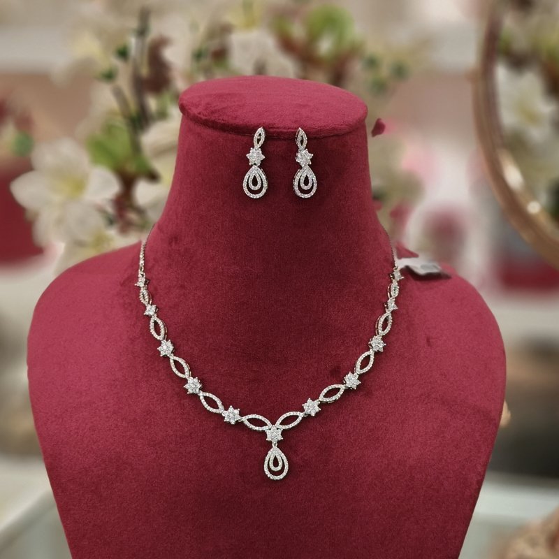 Reha AD necklace set