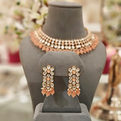 Gauhar peach Neckline Set