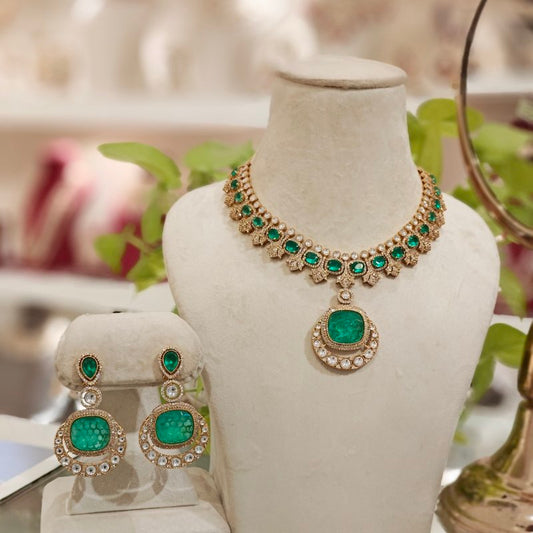 Anaya doublet Polki Neckline Set