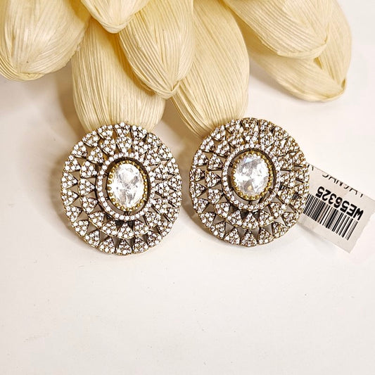Nav polki studs