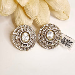 Nav polki studs