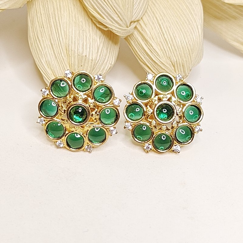 Simrat jadau studs