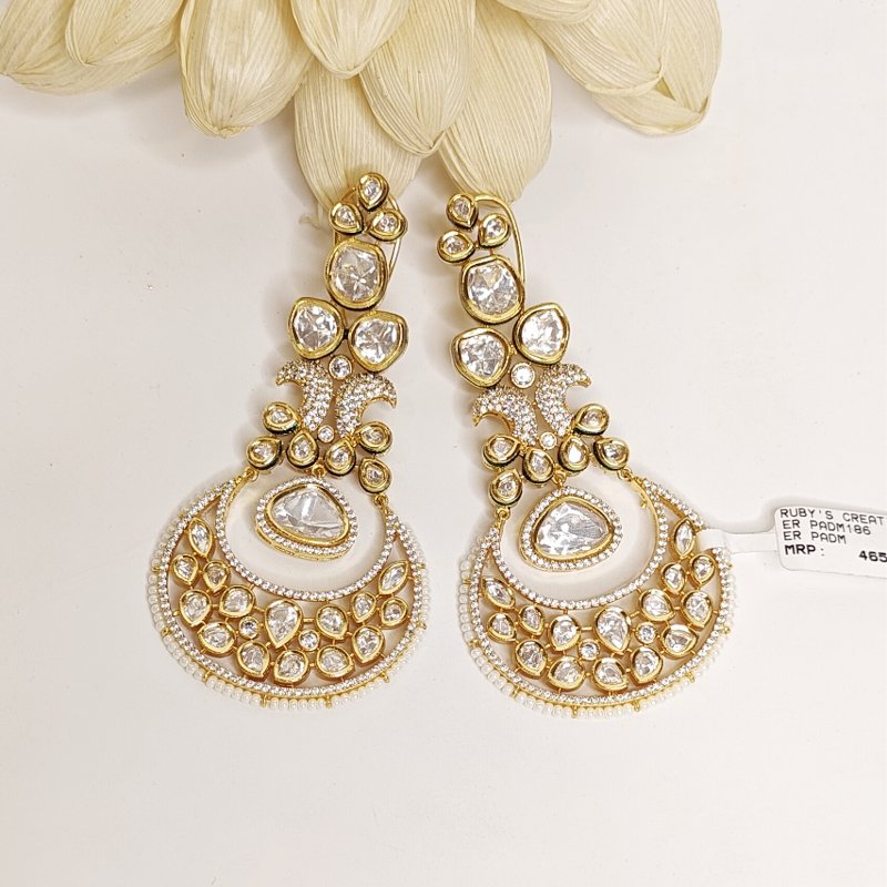 Anaiba polki chaandbali (Pearls)