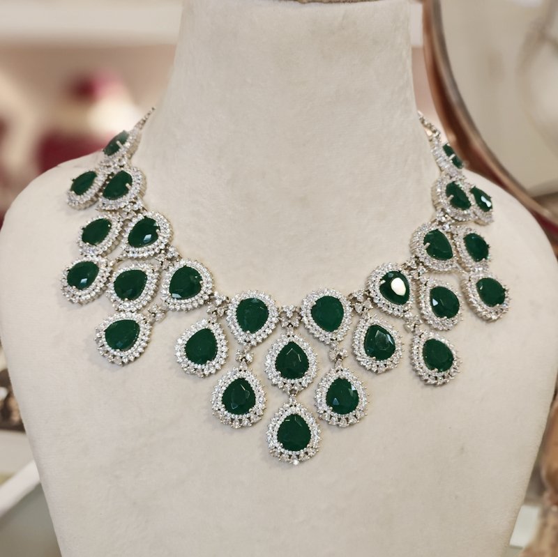Caila Green Necklace set