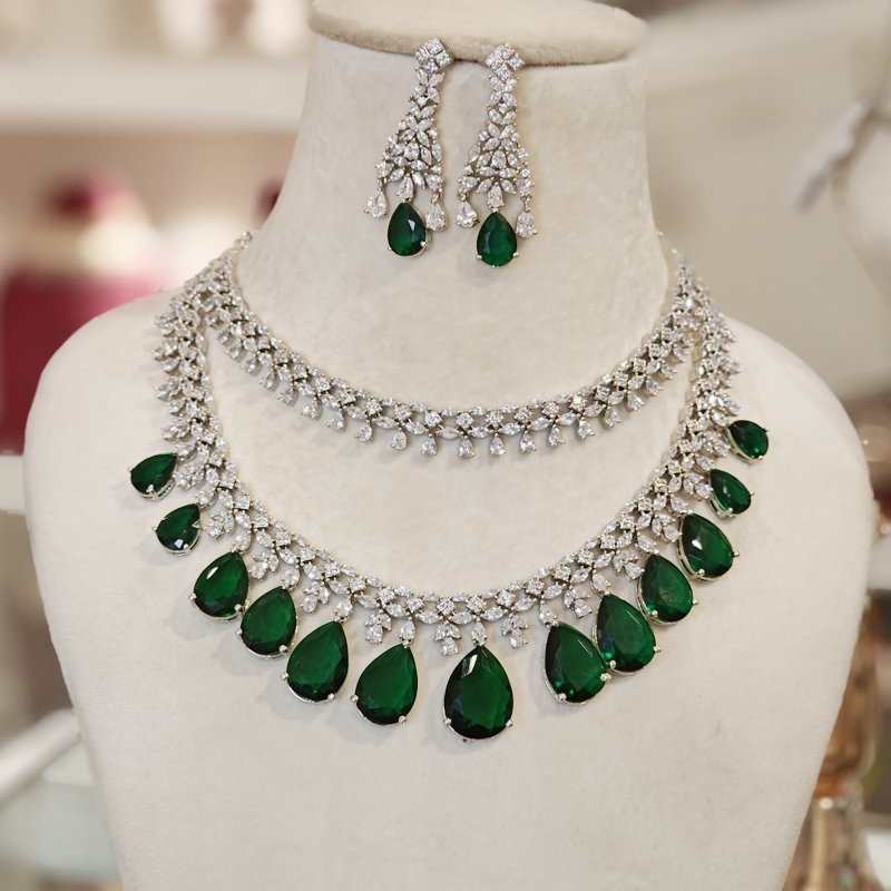Nadia Green Necklace set