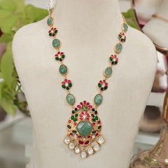 Anaiba navrattan pendent Set