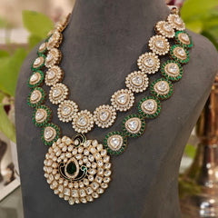 Aaarti Paachi Kundan Set