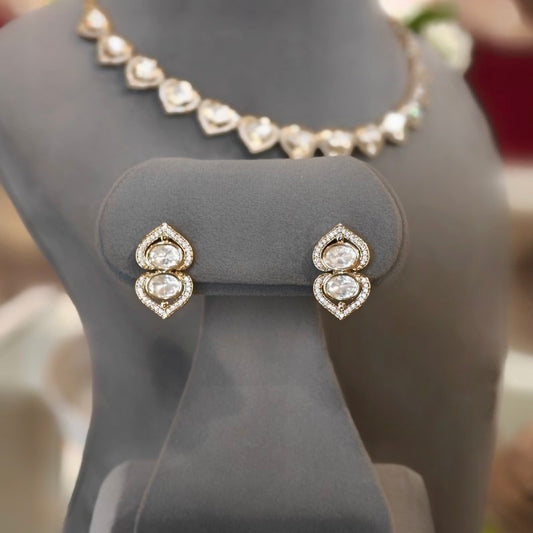 Aasvi Antique polki neckline