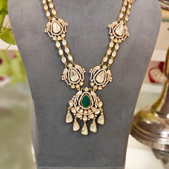Aadesh Polki Neckline Set