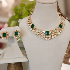 Carol Moissanite necklace set (Emerald green, Golden)
