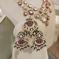 Aadal Polki Maangtikka (Mint Green)