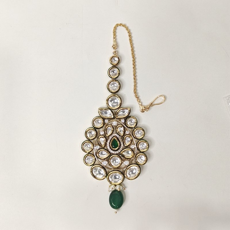 Heena kundan polki maangtikka (Emerald green, Golden)