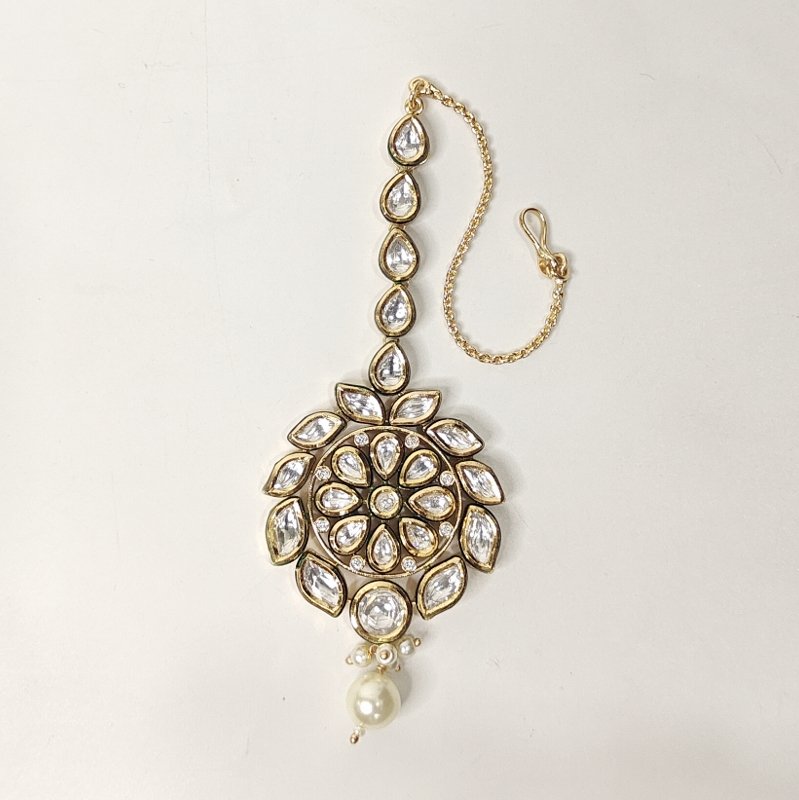 Alka kundan polki maangtikka (Golden)