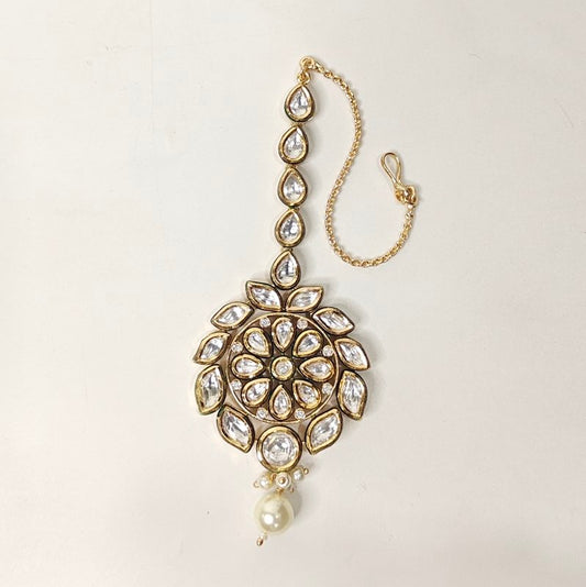 Alka kundan polki maangtikka (Golden)