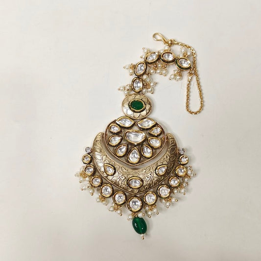Atrangi kundan polki maangtikka (Emerald green, Golden)