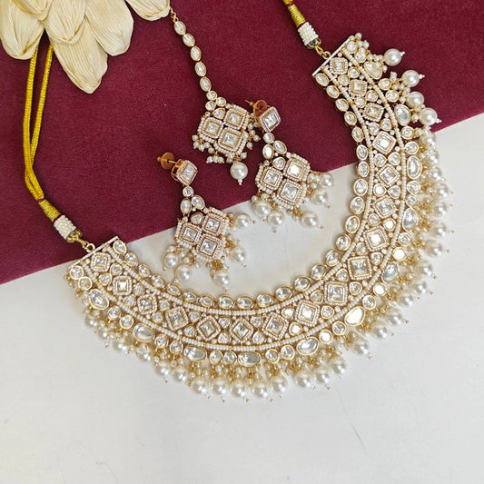 Aalekhaa Polki Neckline set