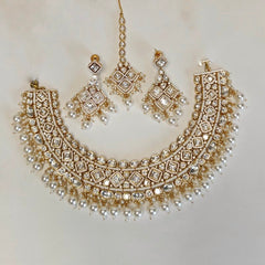 Aalekhaa Polki Neckline set