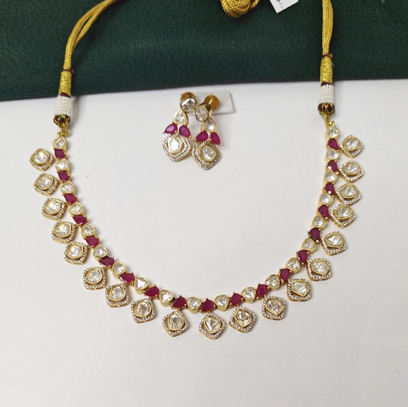 Niisha Moissanite necklace set