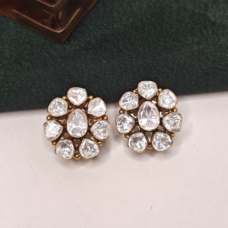 Atulaya polki studs
