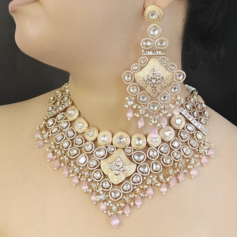 Pavitra Polki Neckline Set