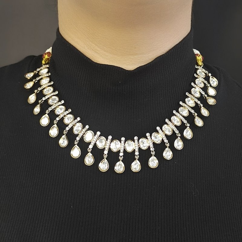 Ivaan Polki Neckline set