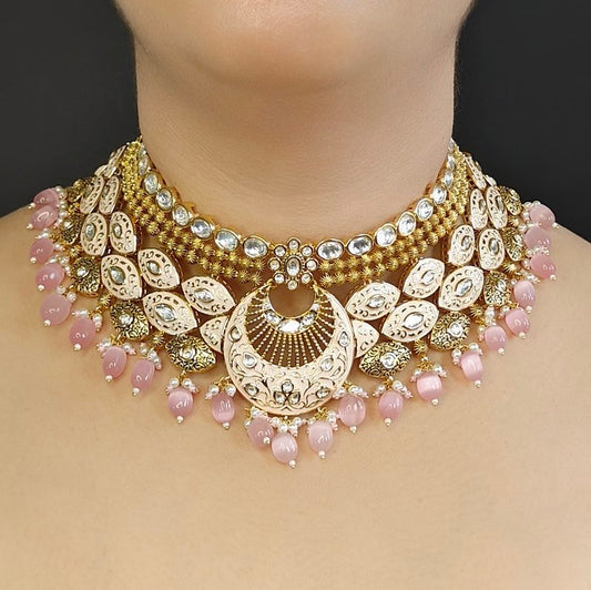 Mreenal Polki Choker Set