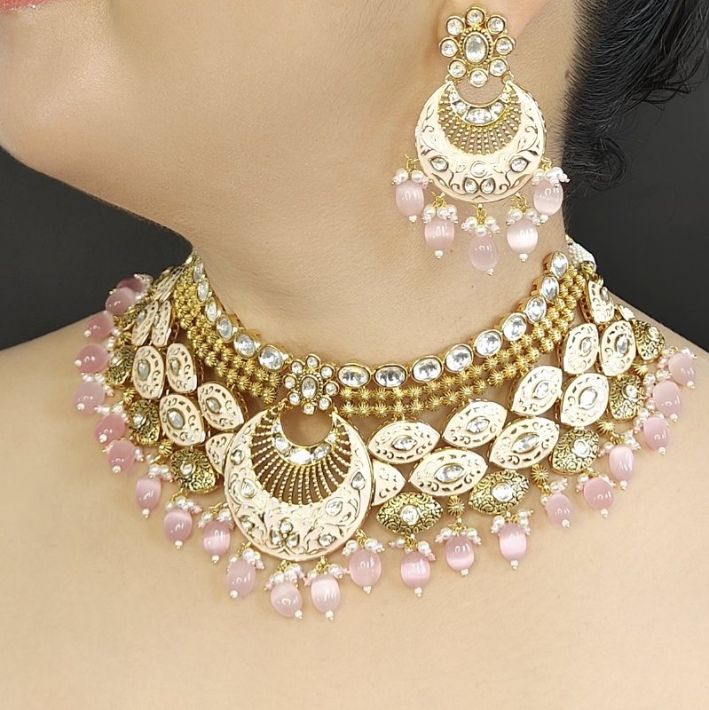 Mreenal Polki Choker Set