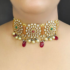 Aadal Maroon Polki Maangtikka