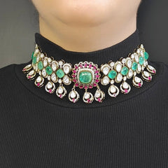 Aadal Maroon Polki Maangtikka