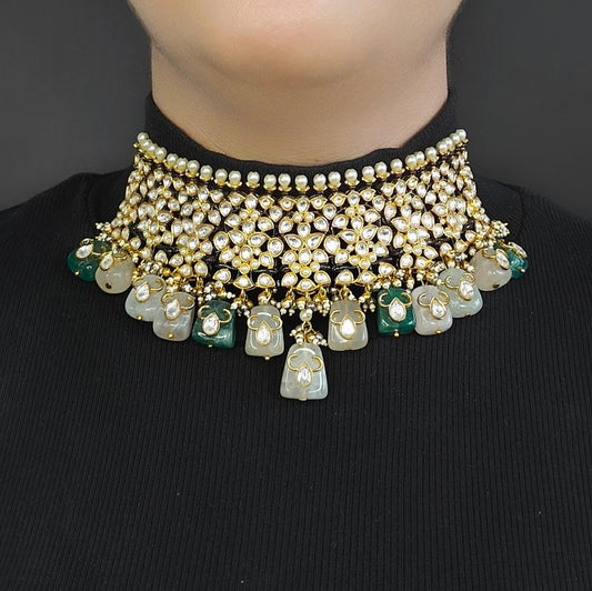 Tiara polki neckline set
