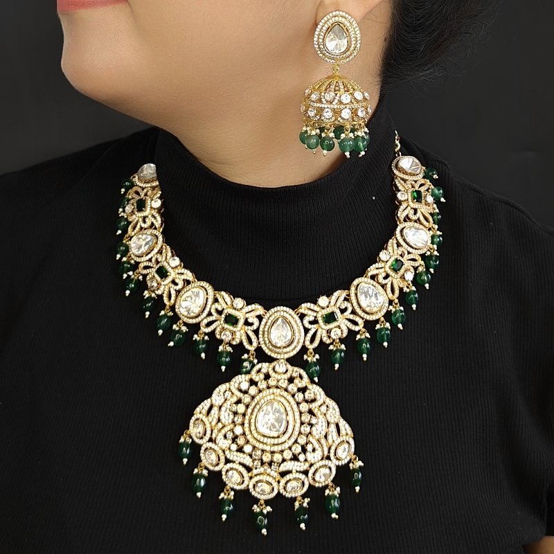 Areva Moissanite Green Neckline Set