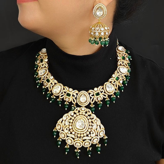 Areva Moissanite Green Neckline Set