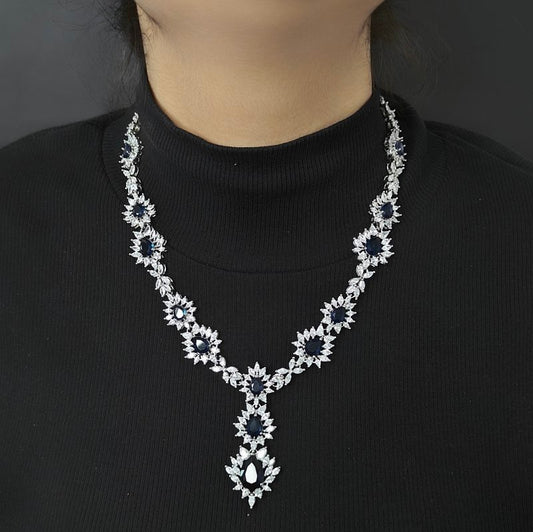 Ruh AD Necklace Set