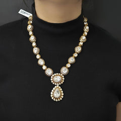 Sarangi Polki Neckline set